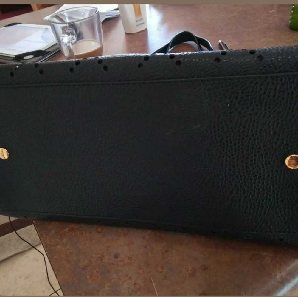 Jessica Simpson Large Tote - Picture 2 of 4